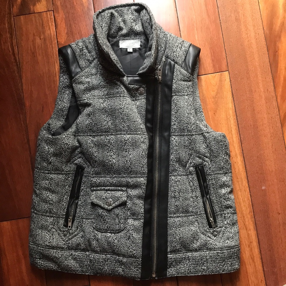 Tractr Girls Vest